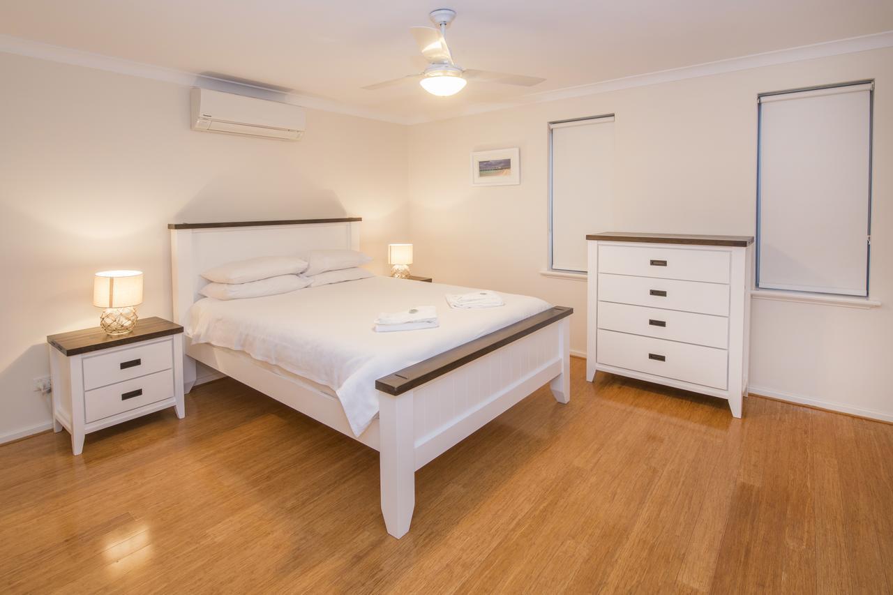 Cape View Beach Resort WEST COAST Екстер'єр фото