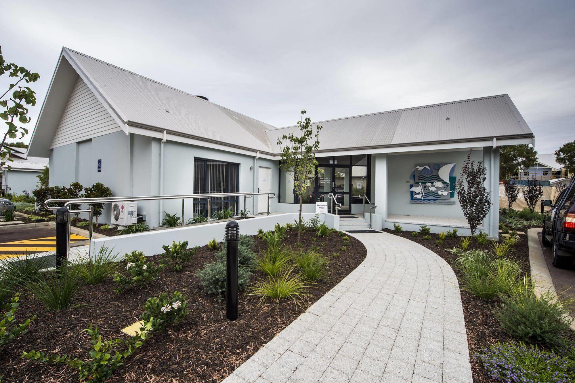 Cape View Beach Resort WEST COAST Екстер'єр фото